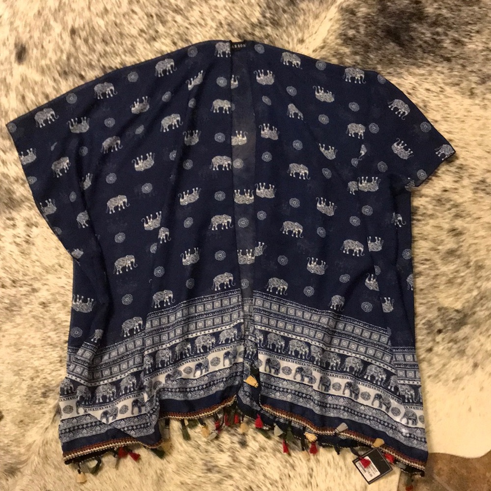 NWT Elephant print kimono with tassels